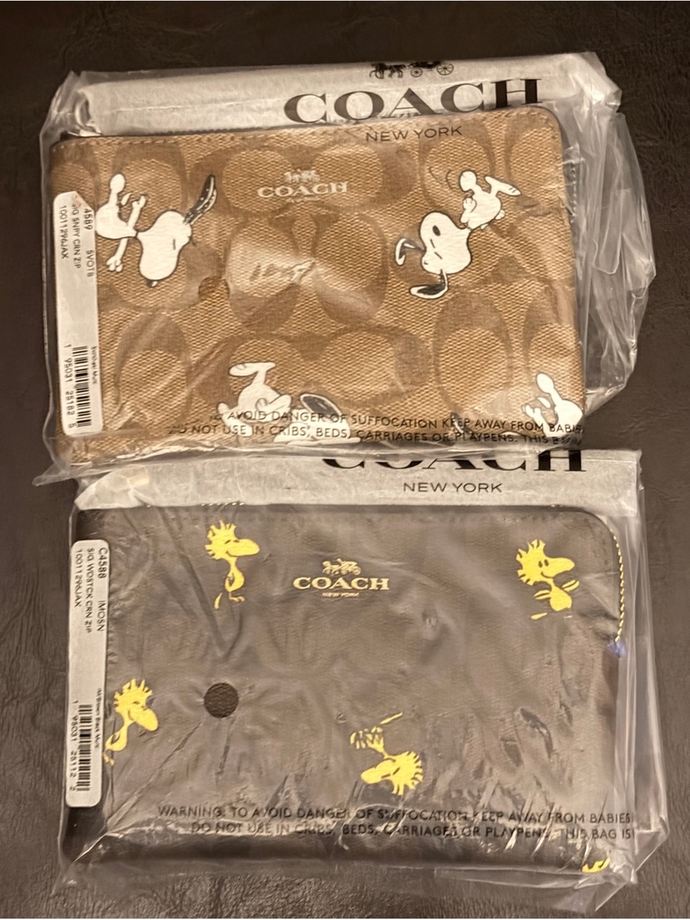 Coach x Peanuts Snoopy & Woodstock Signature Zip Wristlet Set - Saddle/Tan